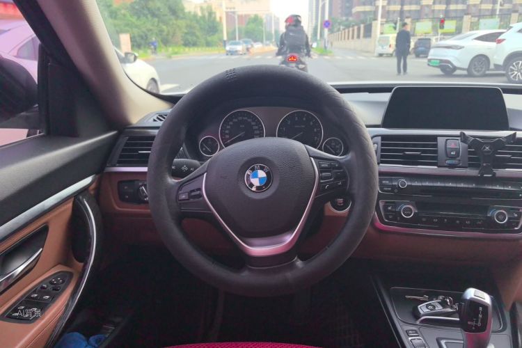 BMW 3 Series GT 2016 car image #12