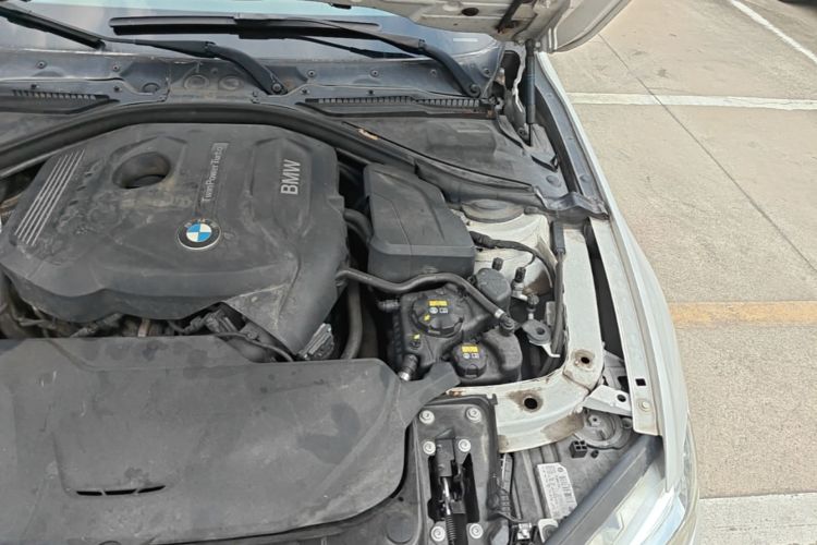 BMW 3 Series 2017 #24 BMW 3 Series 2017 car image #24