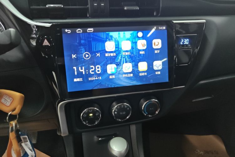 Toyota Corolla 2018 car image #13