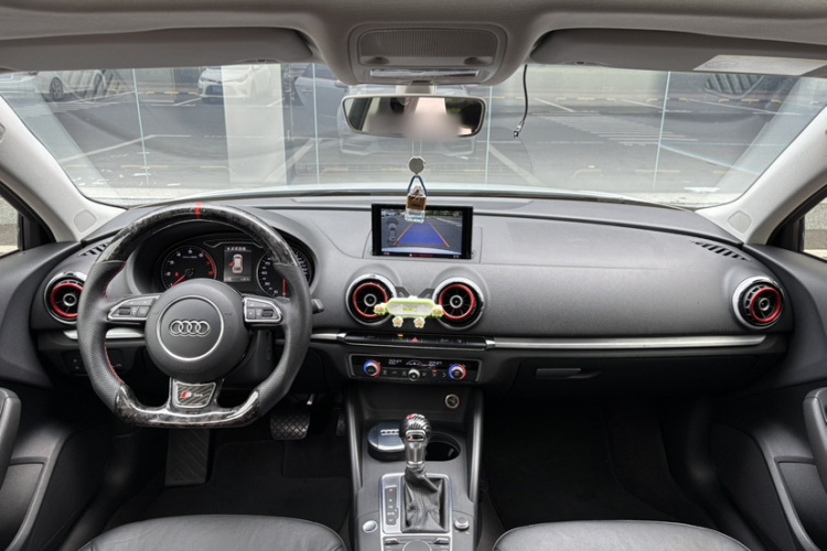 Audi A3 2017 car image #12