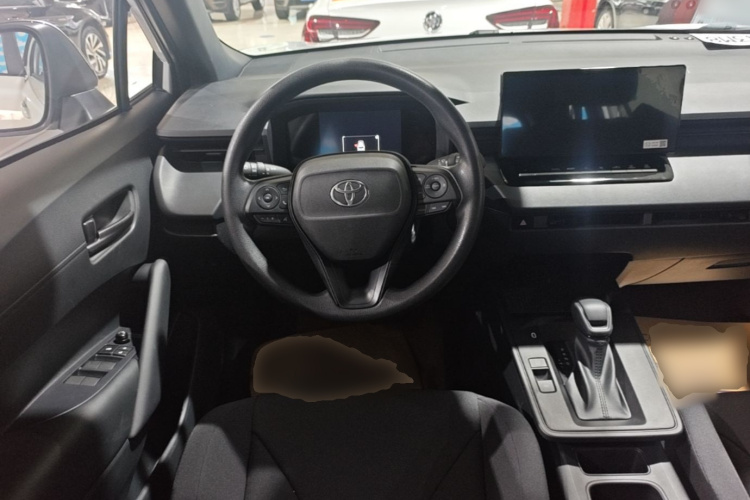 Toyota Corolla Cross 2026 car image #11
