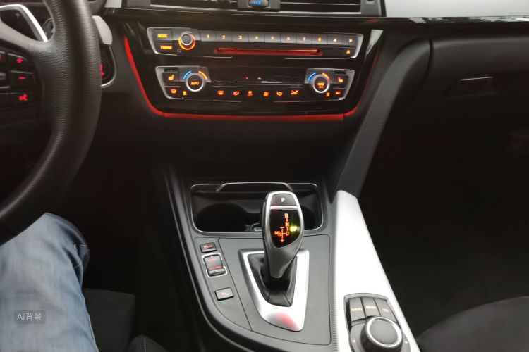BMW 3 Series 2017 #16 BMW 3 Series 2017 car image #16