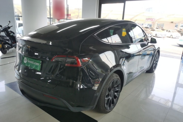 Tesla Model Y 2021 #7 Tesla Model Y 2021 car image #7