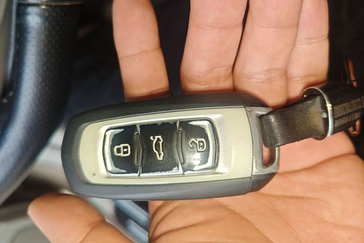 GEELY Emgrand 2015 car image #9