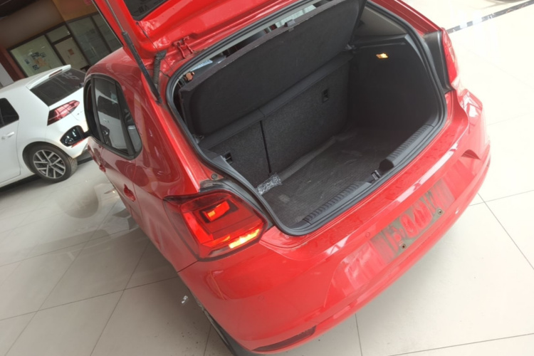 Volkswagen Polo 2017 #5 Volkswagen Polo 2017 car image #5