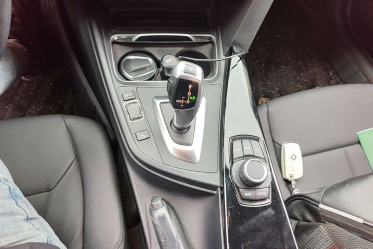 BMW 3 Series 2016 #14 BMW 3 Series 2016 car image #14