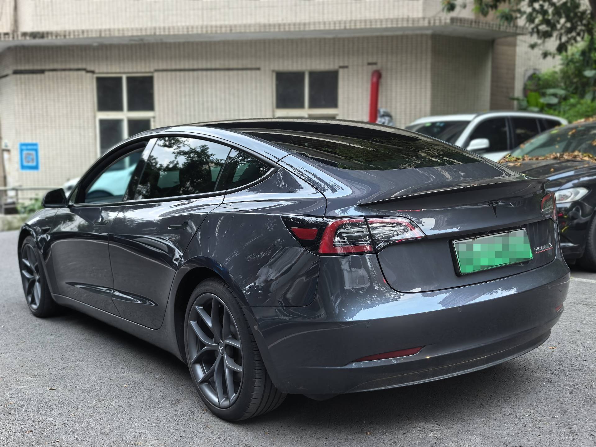 Tesla Model 3 2021 صورة سيارة #10