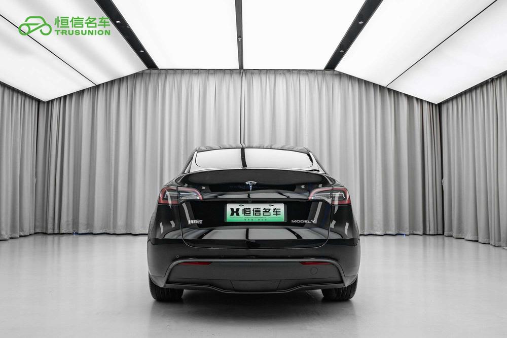 Tesla Model Y 2023 #5 Tesla Model Y 2023 immagine di auto #5