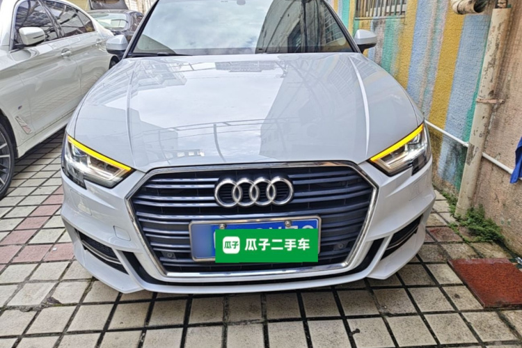 Audi A3 2018 immagine di auto #3