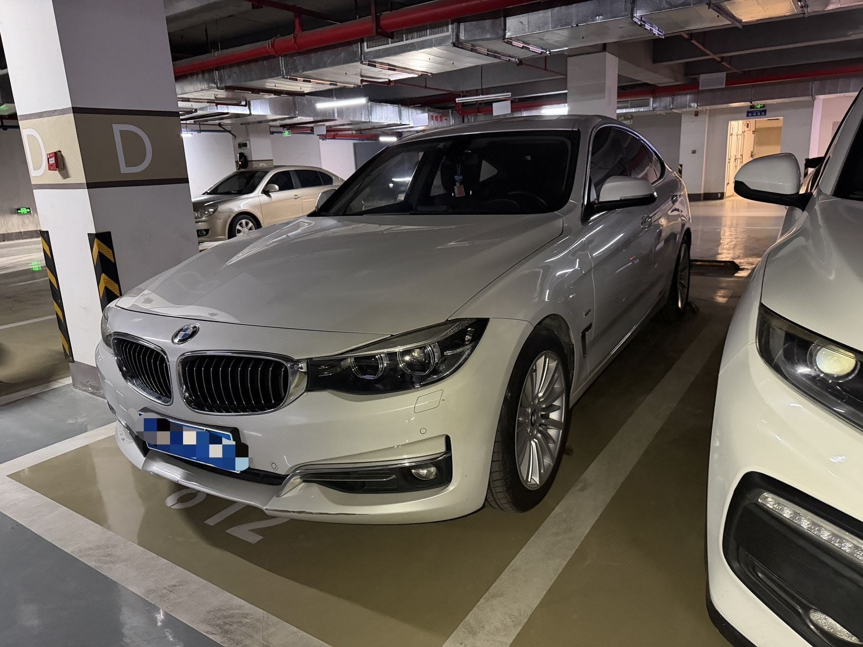 BMW 3 Series GT 2016 BMW 3 Series GT 2016 car image