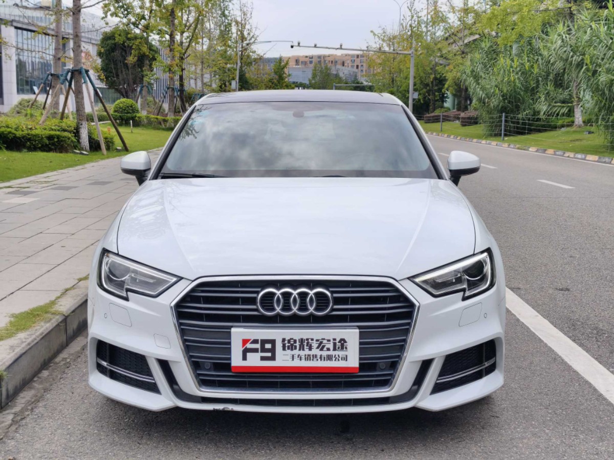 Audi A3 2018 car image #2