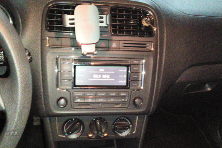 Volkswagen Polo 2015 #15 Volkswagen Polo 2015 car image #15