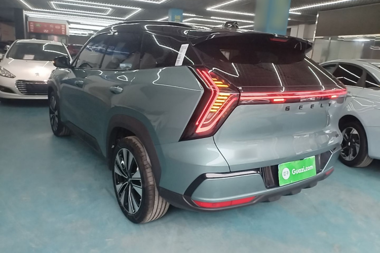 GEELY Boyue L 2025 car image #5
