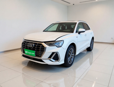 Audi Q3 2023 car image 