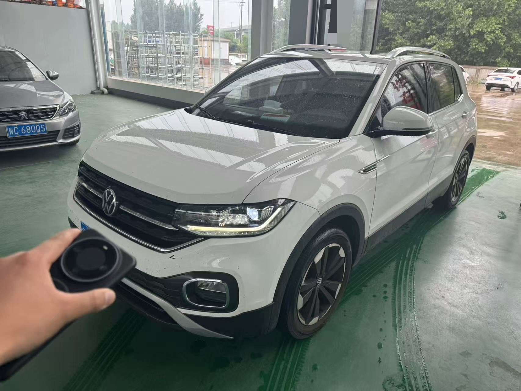 Volkswagen Tacqua 2020 car image 