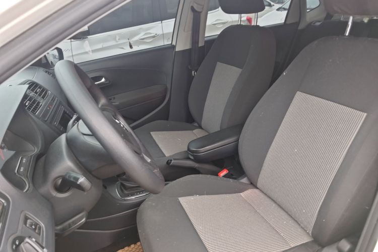 Volkswagen Polo 2016 #15 Volkswagen Polo 2016 car image #15