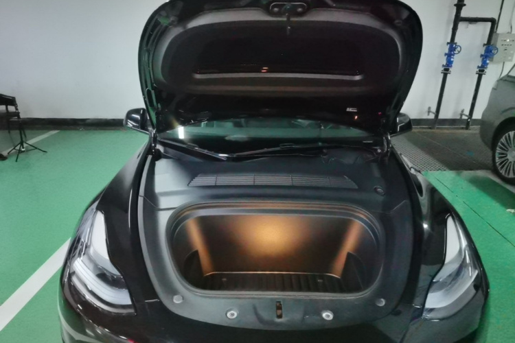 Tesla Model Y 2022 #20 Tesla Model Y 2022 car image #20