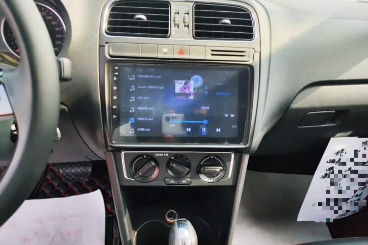 Volkswagen Polo 2018 صورة سيارة #17