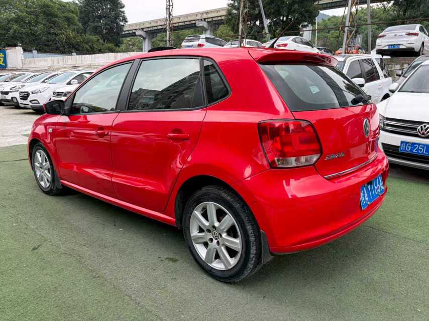 Volkswagen Polo 2011 #8 Volkswagen Polo 2011 car image #8