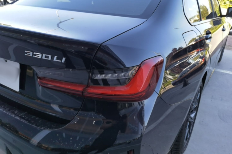 BMW 3 Series 2024 #8 BMW 3 Series 2024 immagine di auto #8