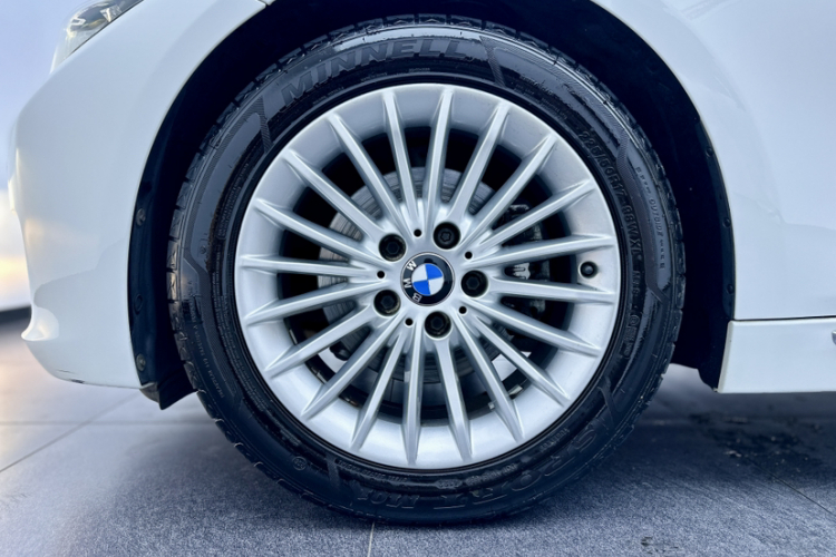 BMW 3 Series 2015 #10 BMW 3 Series 2015 car image #10