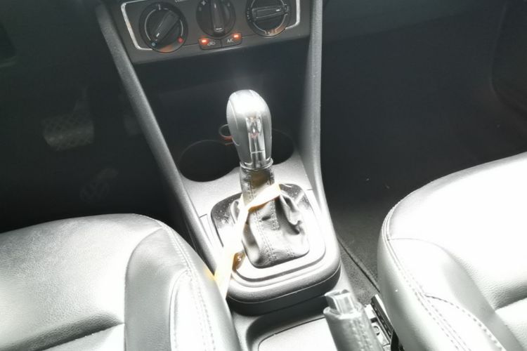 Volkswagen Polo 2017 #14 Volkswagen Polo 2017 car image #14