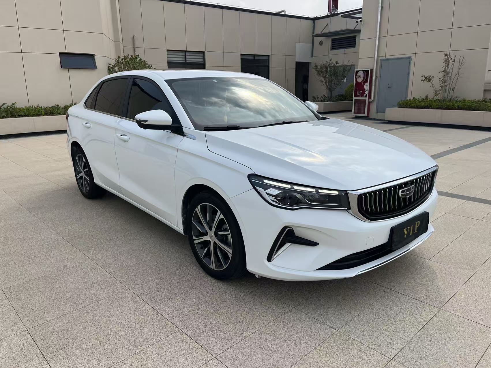 GEELY Emgrand 2022 imagem de carro #3