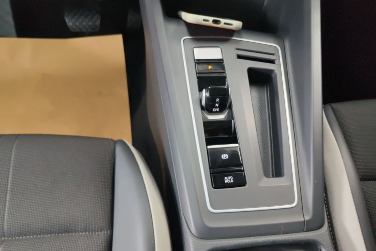 Volkswagen Golf 2020 imagen de coche #14