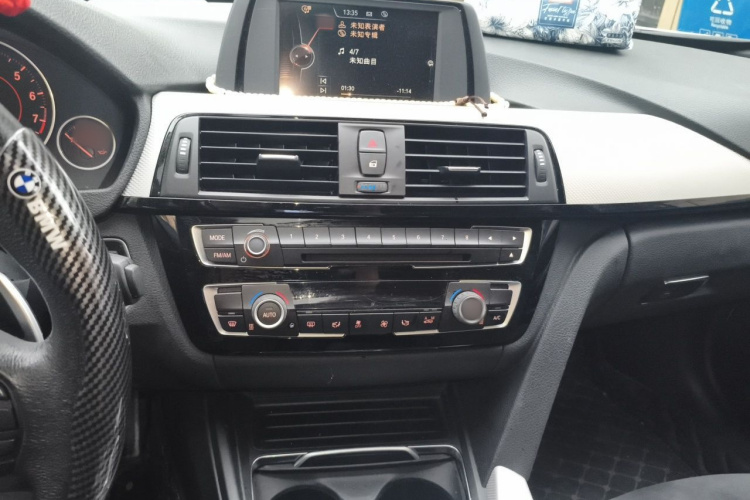 BMW 3 Series 2016 #17 BMW 3 Series 2016 car image #17