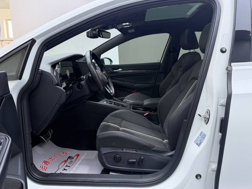 Volkswagen Golf 2021 car image #7