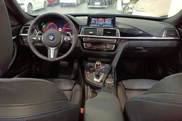 BMW 3 Series GT 2019 car image #11
