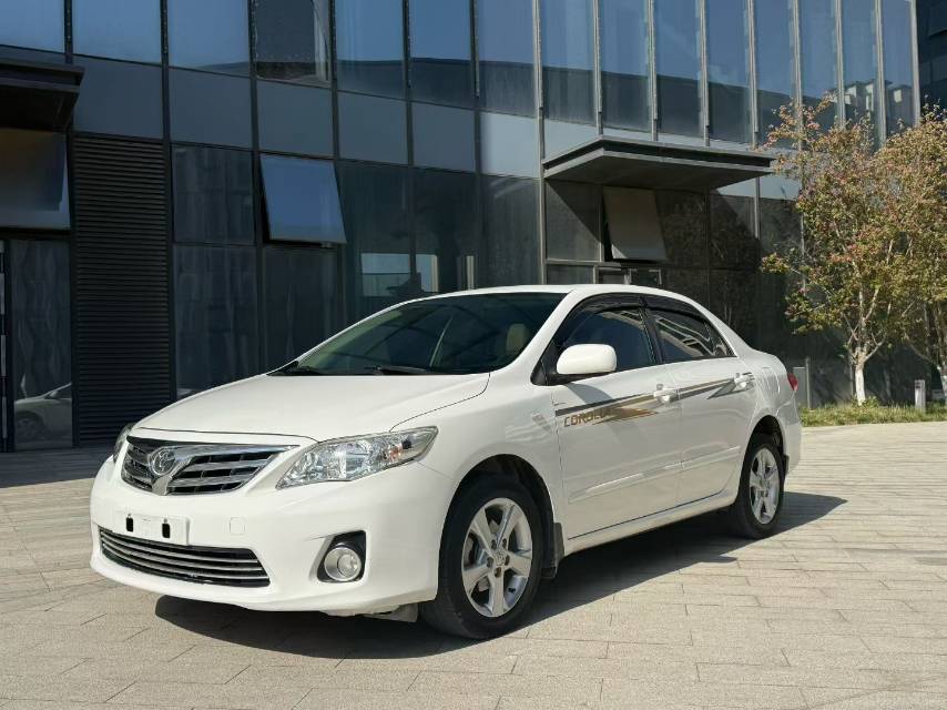 Toyota Corolla 2014 Toyota Corolla 2014 car image