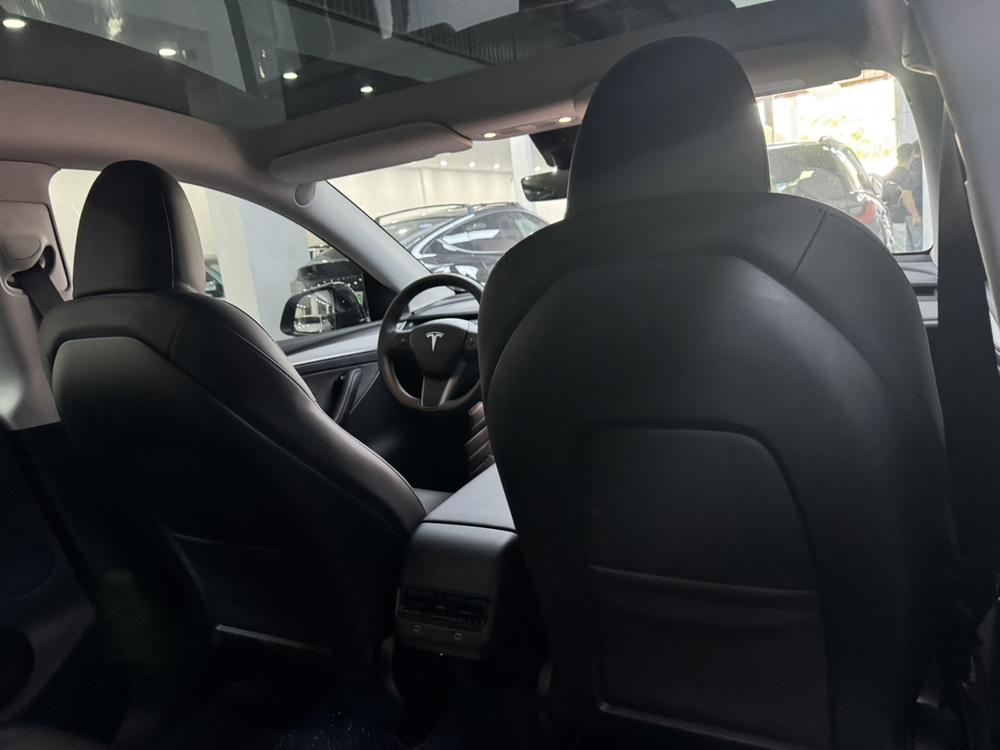 Tesla Model Y 2024 #19 Tesla Model Y 2024 car image #19