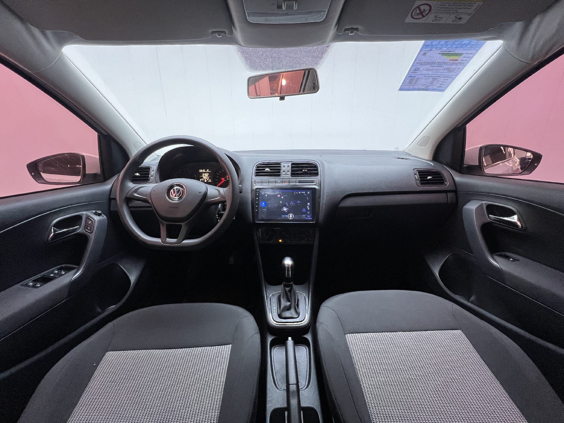 Volkswagen Polo 2018 immagine di auto #5