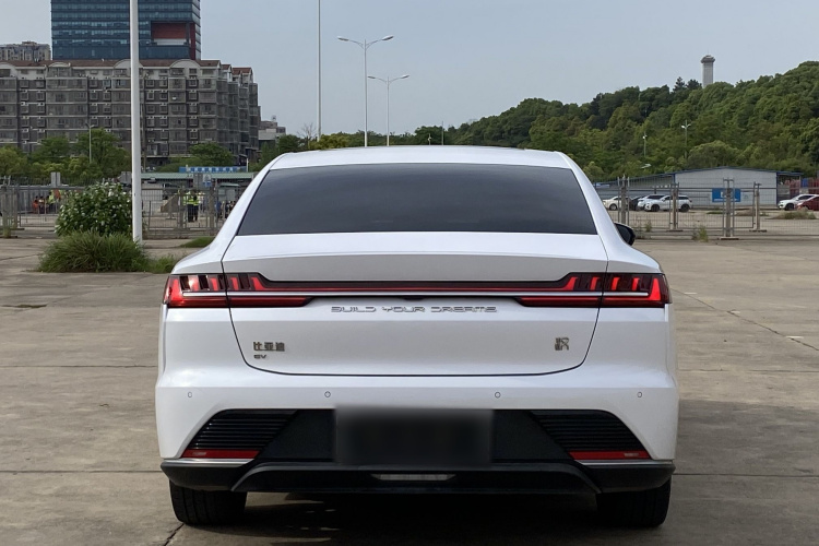 BYD Han 2021 car image #6