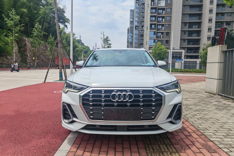 Audi Q3 2019 #3 Audi Q3 2019 car image #3