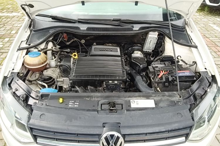 Volkswagen Polo 2016 car image #20