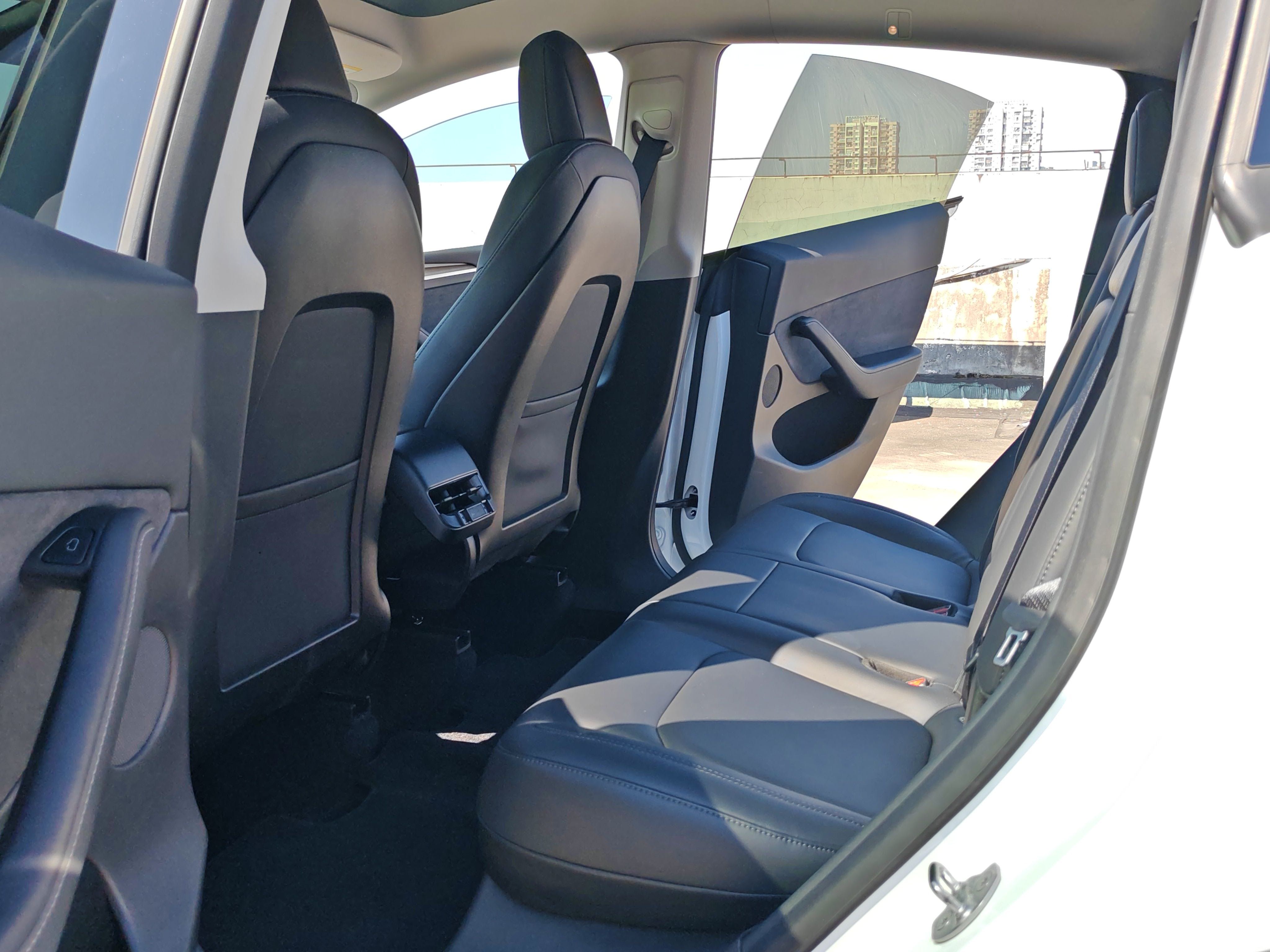 Tesla Model Y 2021 #7 Tesla Model Y 2021 car image #7