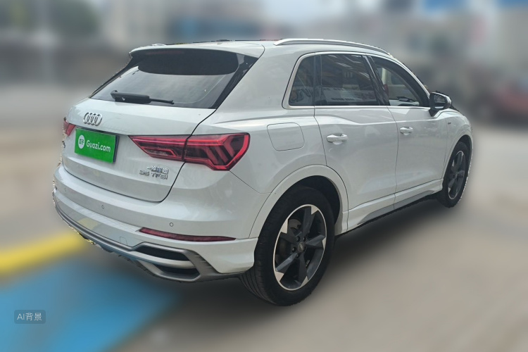 Audi Q3 2019 car image #7