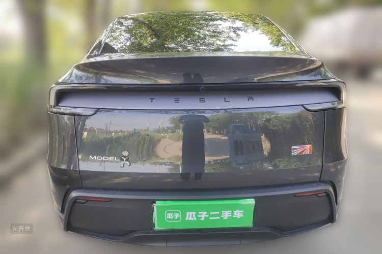 Tesla Model Y 2025 #6 Tesla Model Y 2025 car image #6