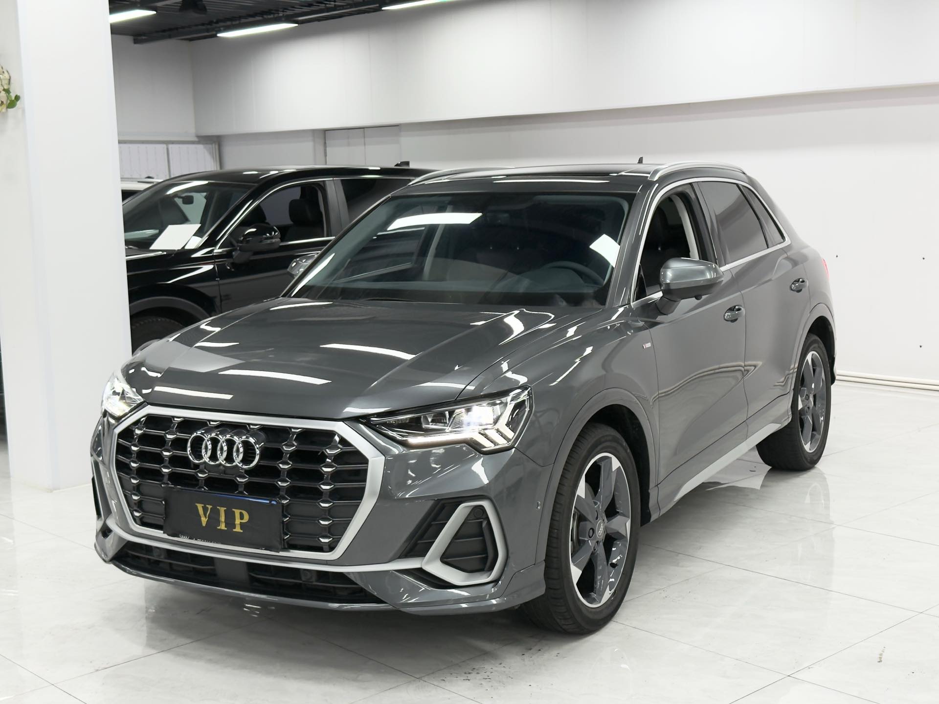 Audi Q3 2023 Audi Q3 2023 car image