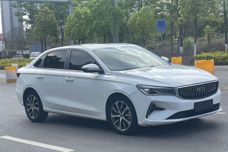 GEELY Emgrand 2022 изображение автомобиля #9