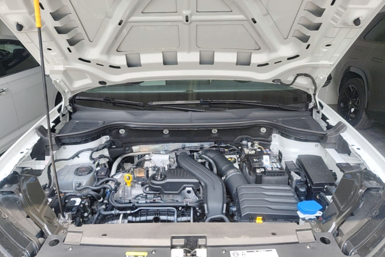 Volkswagen Tharu 2024 car image #20