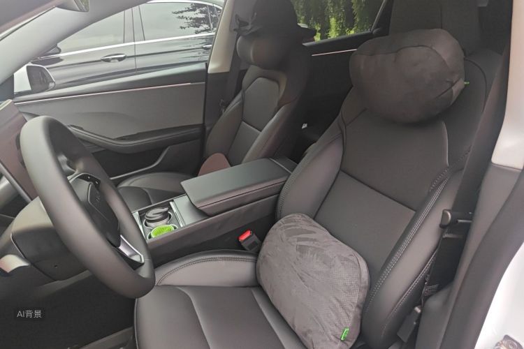 Tesla Model 3 2026 immagine di auto #17