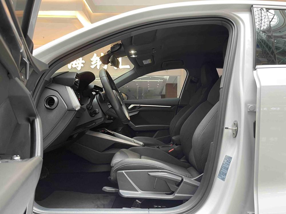 Audi A3 2021 immagine di auto #12
