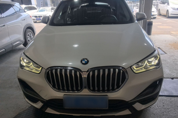 BMW X1 2022 car image #3
