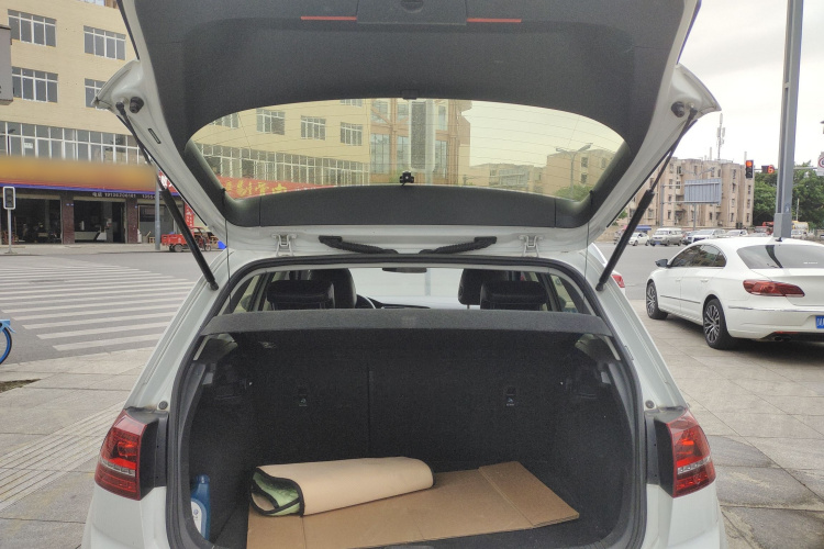 Volkswagen Golf 2017 #19 Volkswagen Golf 2017 car image #19