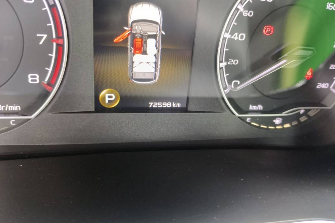 GEELY Coolray 2019 #25 GEELY Coolray 2019 car image #25