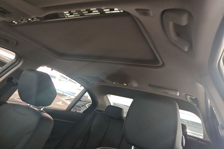 BMW 3 Series 2017 #18 BMW 3 Series 2017 car image #18