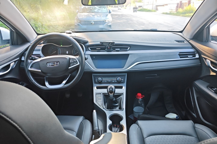 GEELY Emgrand 2021 #10 GEELY Emgrand 2021 car image #10